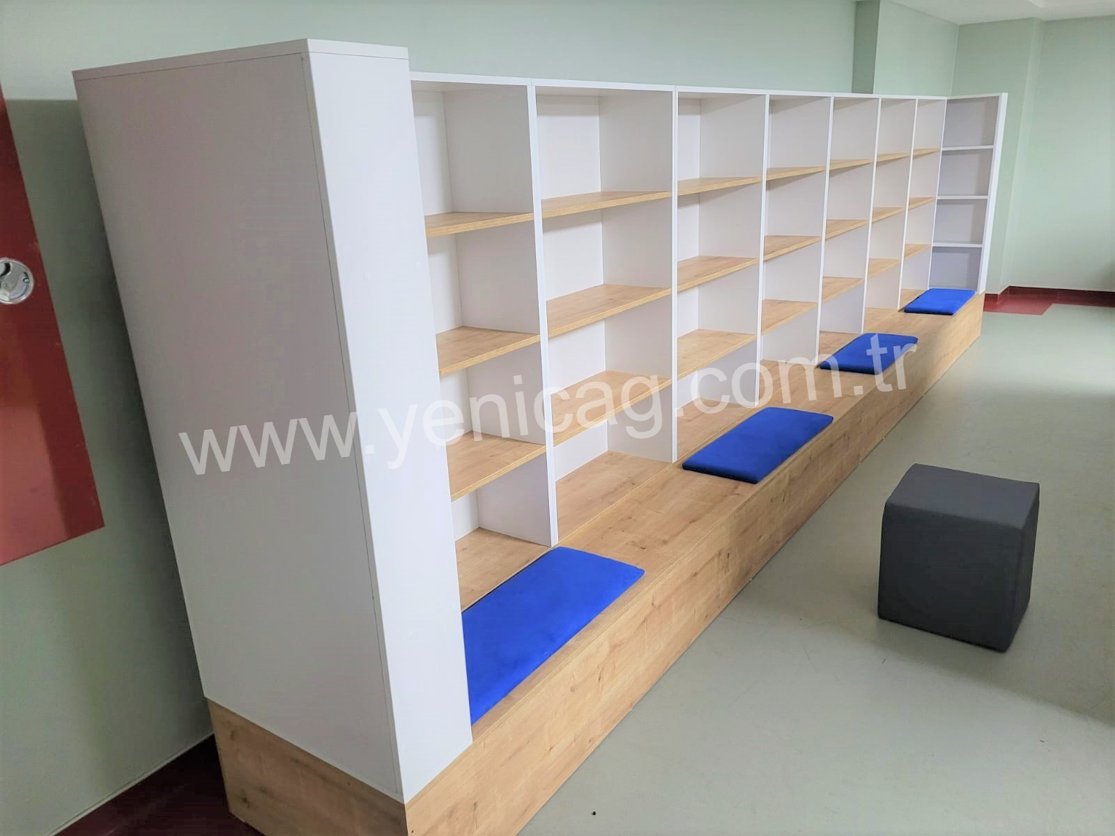 Banklı Kitaplık 520X180X60