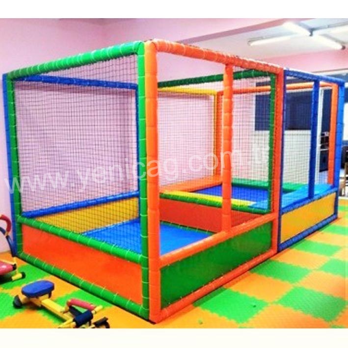 Trambolinli Top Havuzu 400 X 200 Cm